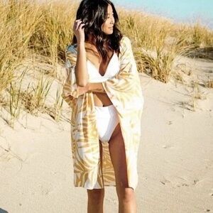 Maison Du Soir | Women’s Yellow/Cream Palm Leaf Print Belted Kimono CoverUp M/L